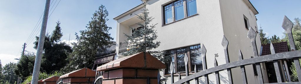Konin: dom wolnostojący|piwnica|garaż|ogród