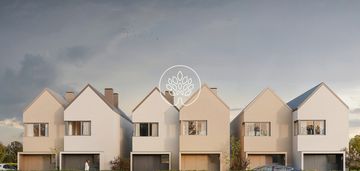 7300 za metr i to z ogródkiem i miejscem? sztooos