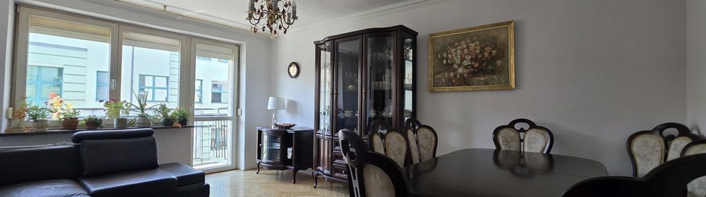 Stylowe mieszkaniem w centrum miasta 61.96m2