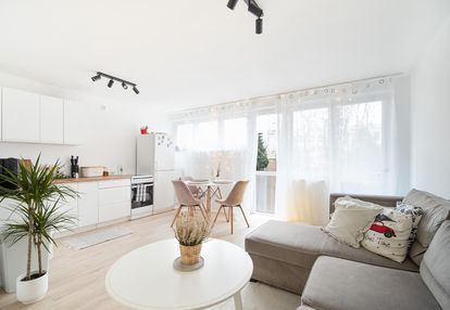 Ul. żelazna - balkon | comiejskie | piwnica