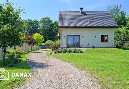 Komfortowy dom wolnostojący na działce 9 ar