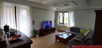 Świetne mieszkanie z garażem w cichym miejscu