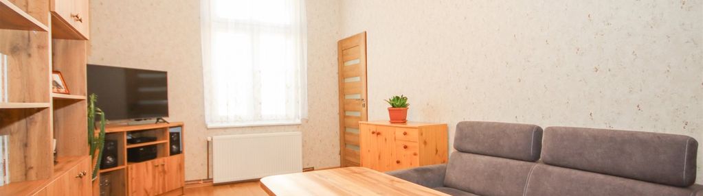 55,60m2|3pok|1piętro|piwnica|armii krajowej