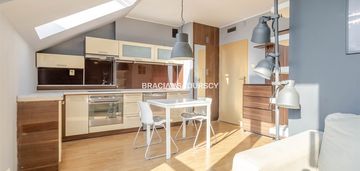 Kameralna kawalerka z balkonem