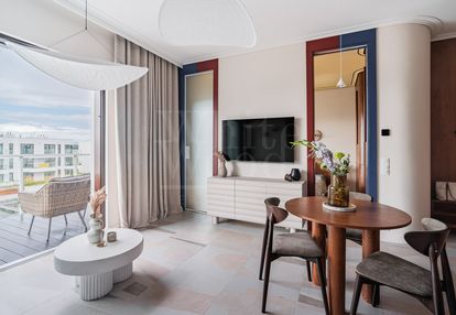 Designerski apartament z widokiem na marinę