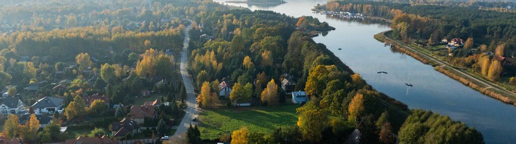 Działka 792m2 z drewnianym domem nad zegrzem