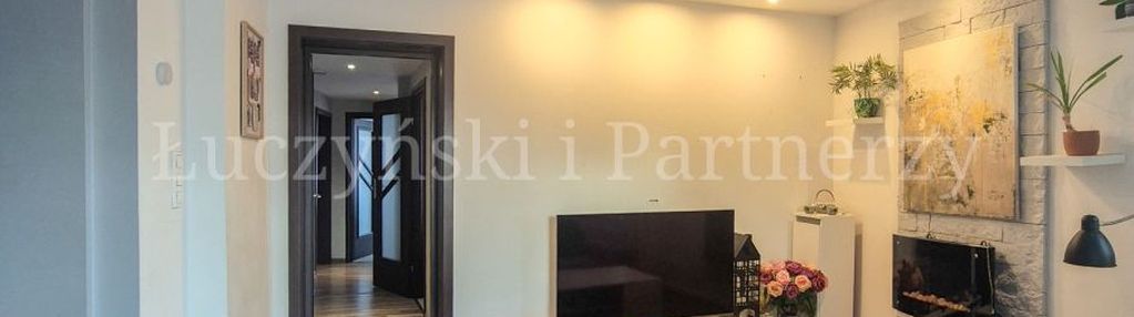 M4 z tarasem w centrum jeleniej góry!