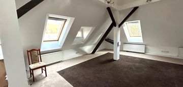 Niestandardowe  * 90 m2 po podłodze