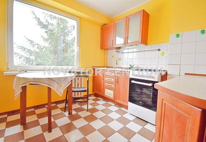 2 pokoje, 1 piętro, balkon