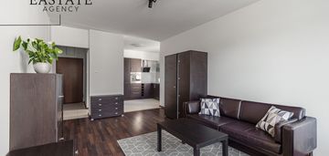 Balkon/parking/komórka/metro-3min!