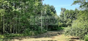 Kształtna działka w otulinie leśnej, blisko stacja