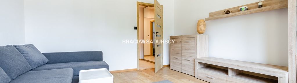3 pokoje, piastów, sprzedam szybko.