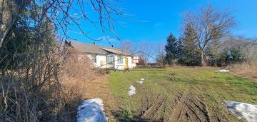 Na sprzedaż wyjątkowa posiadłość w hurku