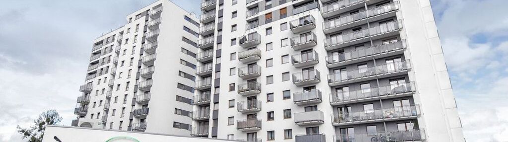 Klimatyzowane 2 pokoje z dużym balkonem i widokiem