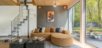 Dom w lesie-po remoncie-900 m² ogrodu