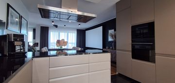 Apartament 90 m², 2 balkony, widok na zatokę