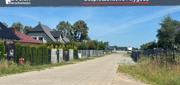 Uzbrojona płaska działka blisko lasu. dobrzewino!