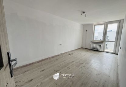 Komfortowe 45 m² z osobną kuchnią i balkonem