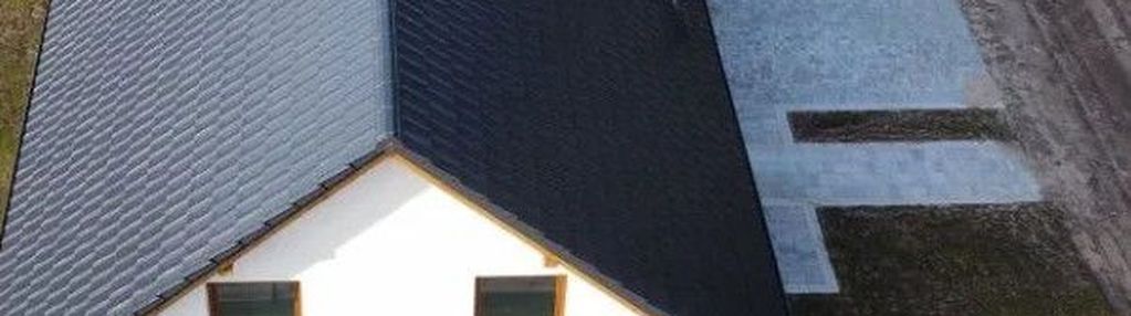 Piękny dom przy lesie