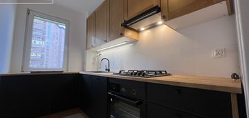 Po remoncie/balkon/komórka/przestronne/