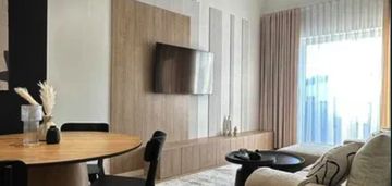 Awpolis-garaż-siłownia-wysoki standard