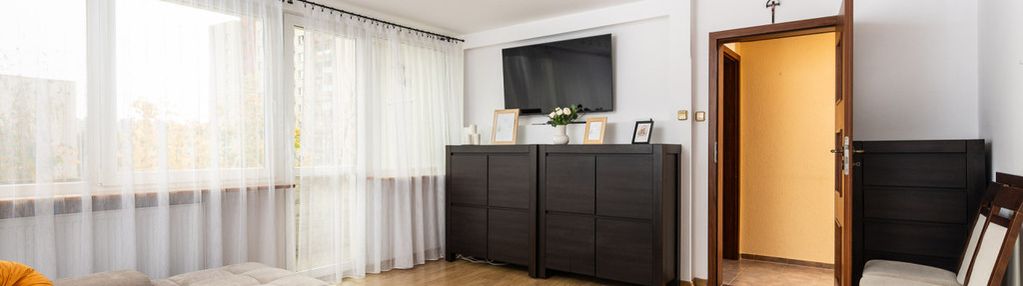 Ustawne trzypokojowe, ul. barbary, do wejścia