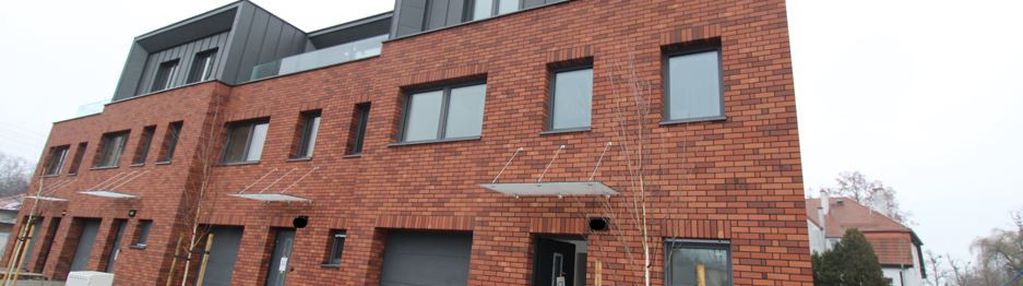 Dom przy lesie/duży taras/ wysoki standard