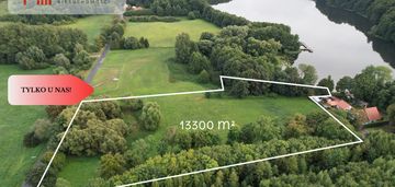 Działka budowlana z linią brzegową jeziora dużego