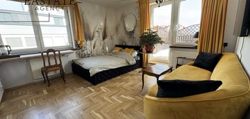 Studio / włochy / wysoki standard