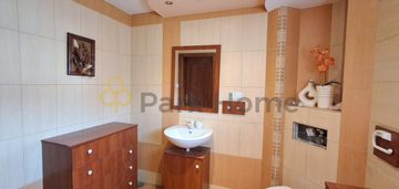 Przestronny dom, hale produkcyjne i magazyn gostyń