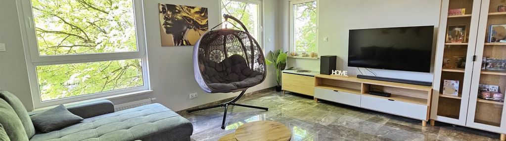 Apartament: 3 pokoje, 2 balkony, 2 m.garażowe
