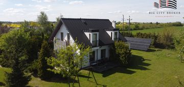 Dom wolnostojący z piękną działką