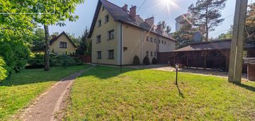 Idealny dla rodziny wielopokoleniowej-2 domy !!!