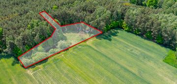 Budowlana 2300 m² ze stawem i zielenią