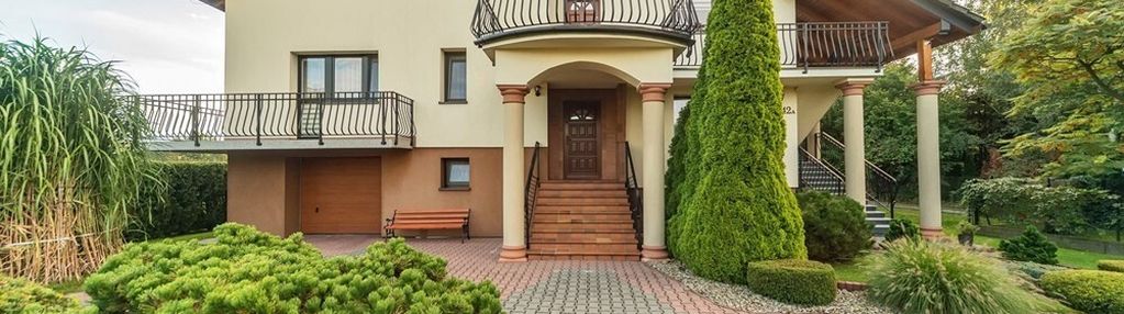 Wyjątkowy dom z dwiema częściami mieszkalnymi