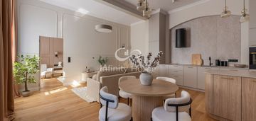 Apartament w kamienicy | centrum |3 pokoje
