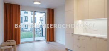 Sprzedam 2 pokoje z ogródkami lazurowa 17c