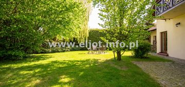 Podlesie, wolnostojący 7pok garaż dwustanowiskowy