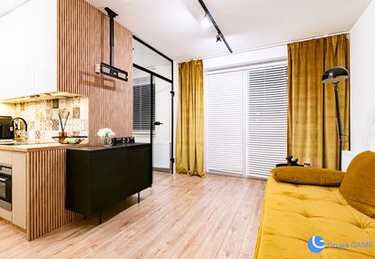 Przewóz i balkon i bagry i wydzielona sypialnia