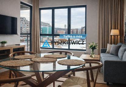 2 pokoje | taras | hala garażowa | doki