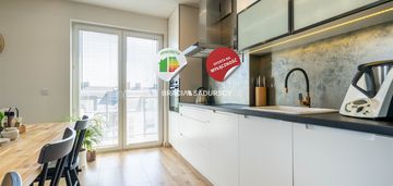 Wysoki standard, 58 m2, duży balkon