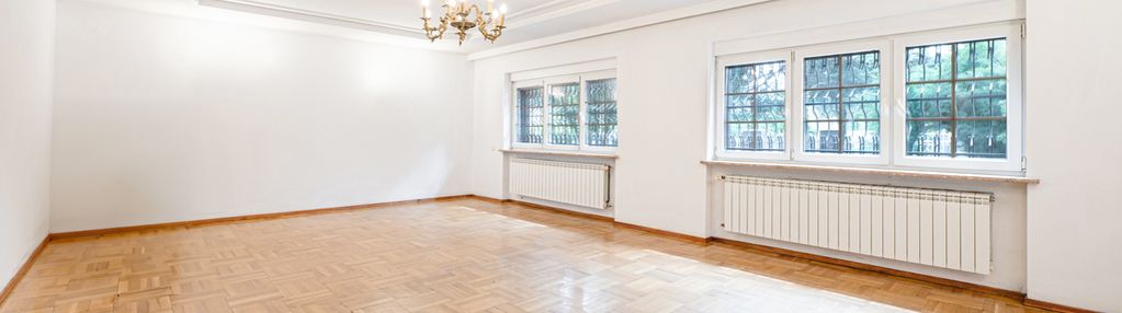 Luboń funkcjonalny dom z basenem
