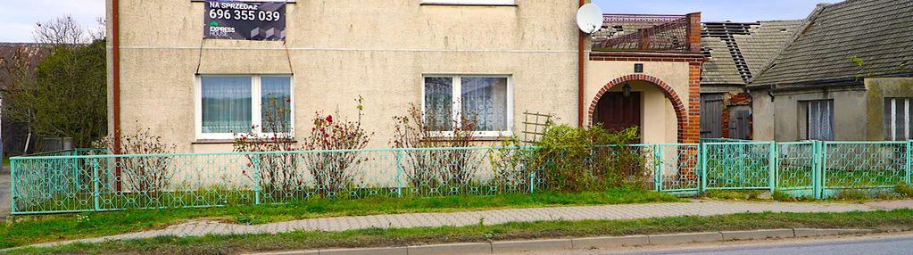 Przestronny dom z potencjałem w pięknej okoicy.