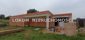 Parterowy dom w dzielnicy bzie górne