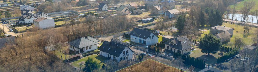 Działka z dużym potencjałem w świetnej okolicy