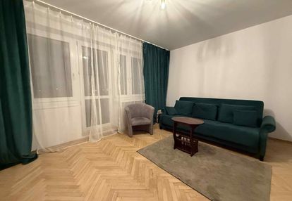 2-pokojowe mieszkanie z dużym balkonem i piwnicą