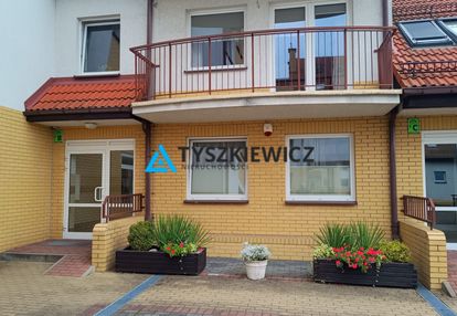 Mieszkanie z garażem.
