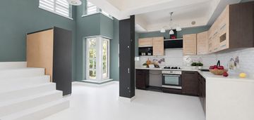 Dom wolnostojący  wśród sosen | działka 1815 m²