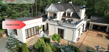 Reprezentacyjny i obszerny dom.