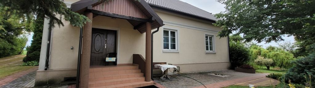 Dom 180m2 ze stawem na działce 96 arów